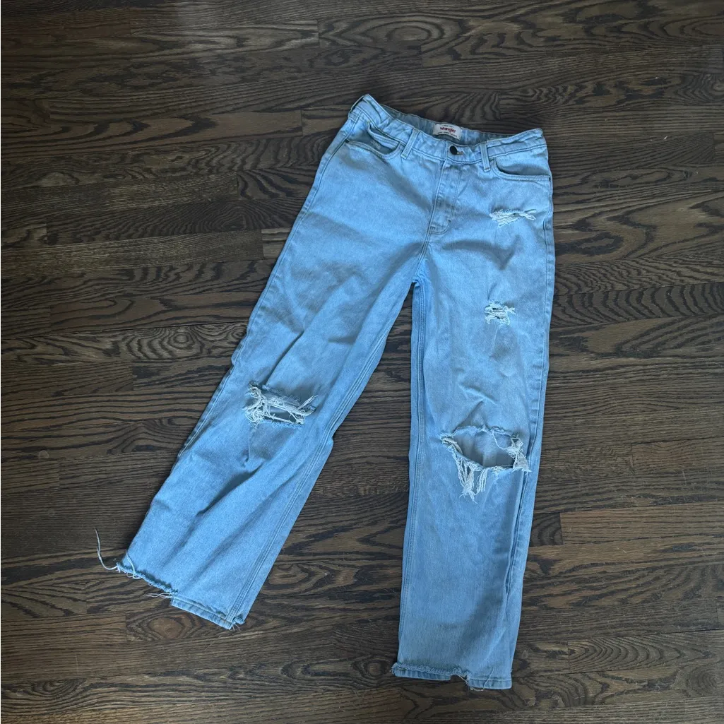 Wrangler Women's High-Rise Loose Fit jean light wash baggy denim pants - Image 3