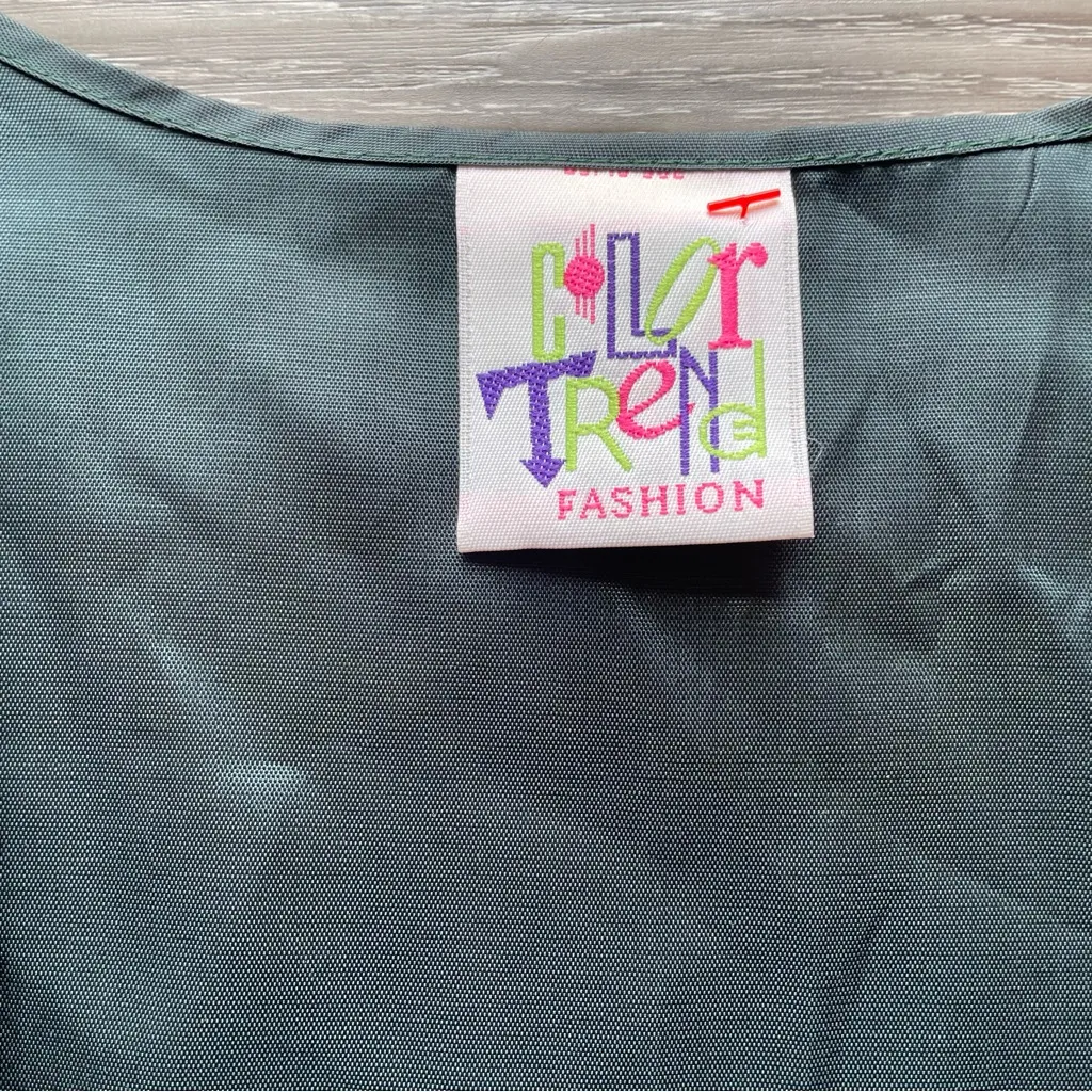 Color Trend Fashion Christmas Ornaments Festive Vest. Size M/L Green - Image 2