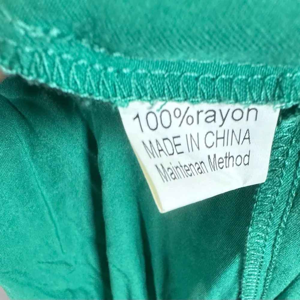 Boutique Anrabess Emerald green one shoulder smocked flowy midi dress medium - Image 9