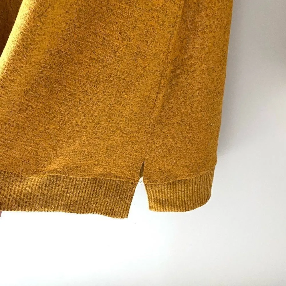 D & Co Active Gold Tunic long sleeve Small Gold - Image 6