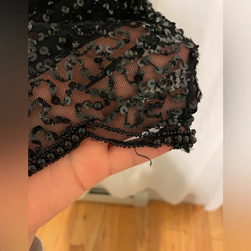 Only worn once designer black Sequins and beads lace evening dress size 4 - Image 10