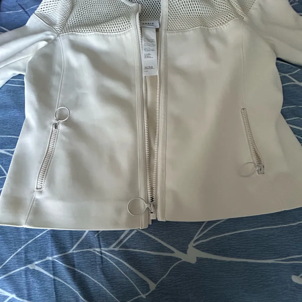 Akris Punto Mesh Accented White Collarless Zip front Jacket US 10 - Image 3