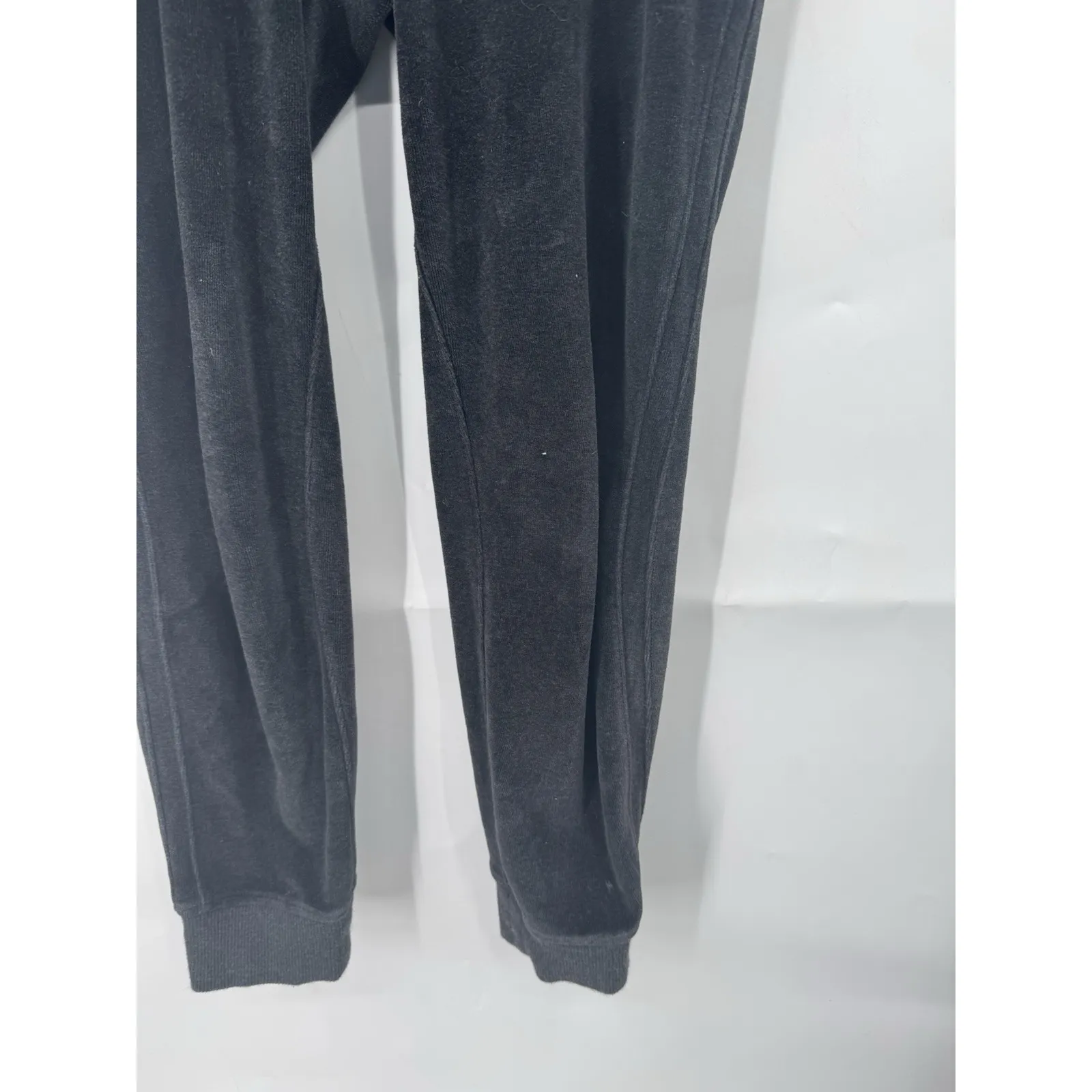 Lululemon Warm Down Velour Jogger Women 6 Faded Black Athleisure Retro High Rise - Image 8