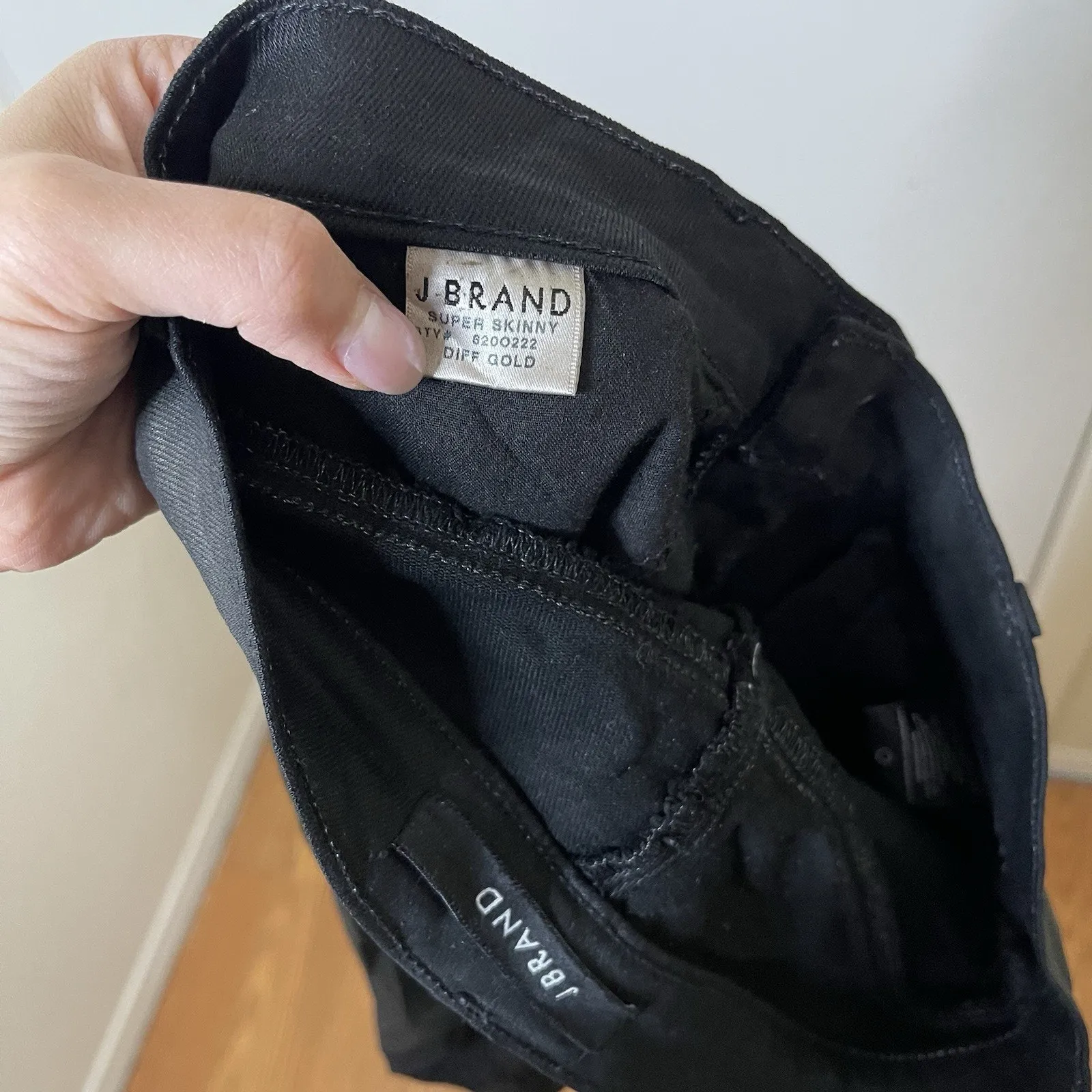 J brand super skinny diff gold sheen dark wash high rise jeans size US 26 - Image 4