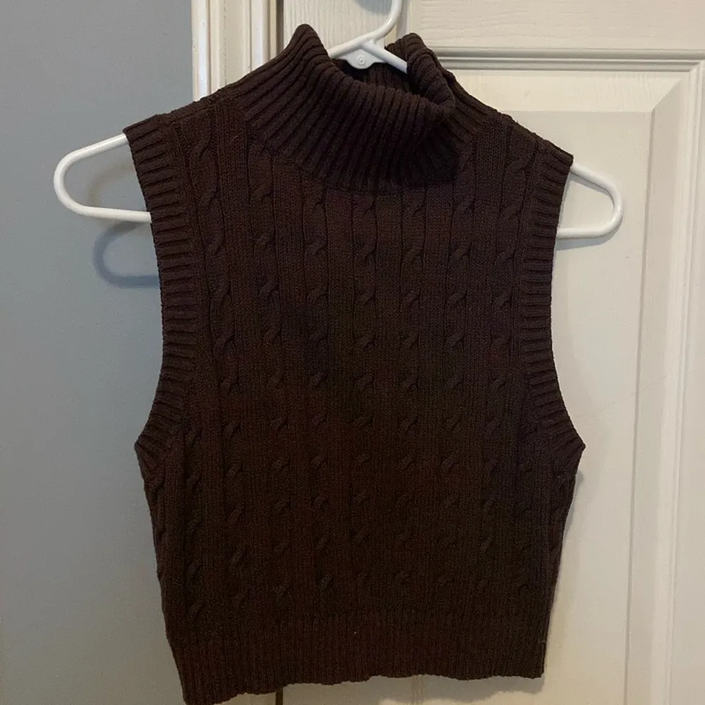 LA Hearts Cable Knit Sweater Vest - Image 2