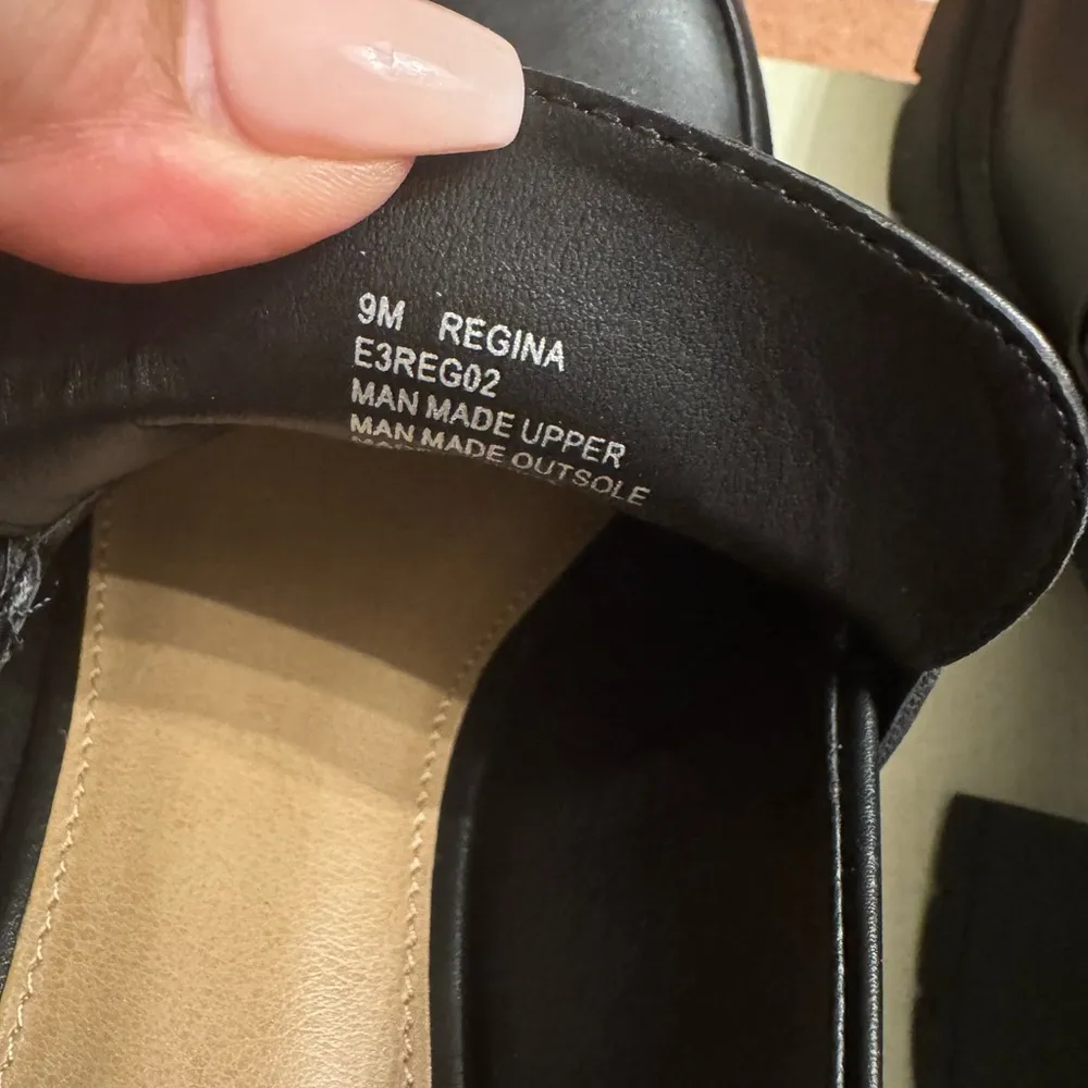 Esprit  Black Flats Modern Loafers - Image 5