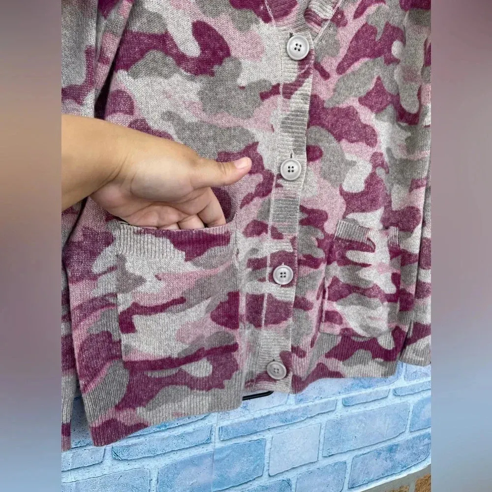 27 MILES MALIBU CASHMERE CAMO BUTTON DOWN SWEATER CARDIGAN SIZE MEDIUM Gray - Image 4