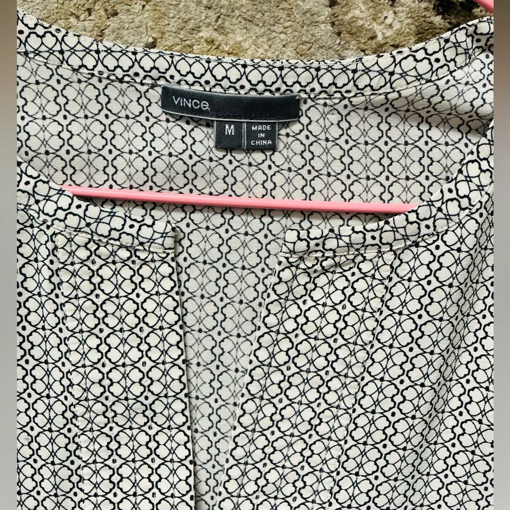 VINCE dress with pockets 🌷🌷 - Image 5