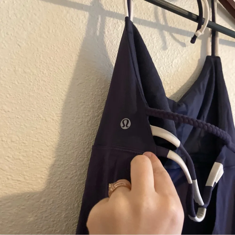 Lululemon Women's Blue V Neck Halter A Line Tankini Tank Top Size 8 - Image 8