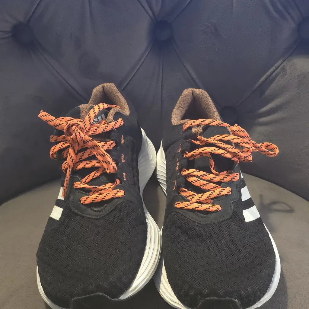 Adidas Brown Knit Fabric - Image 2