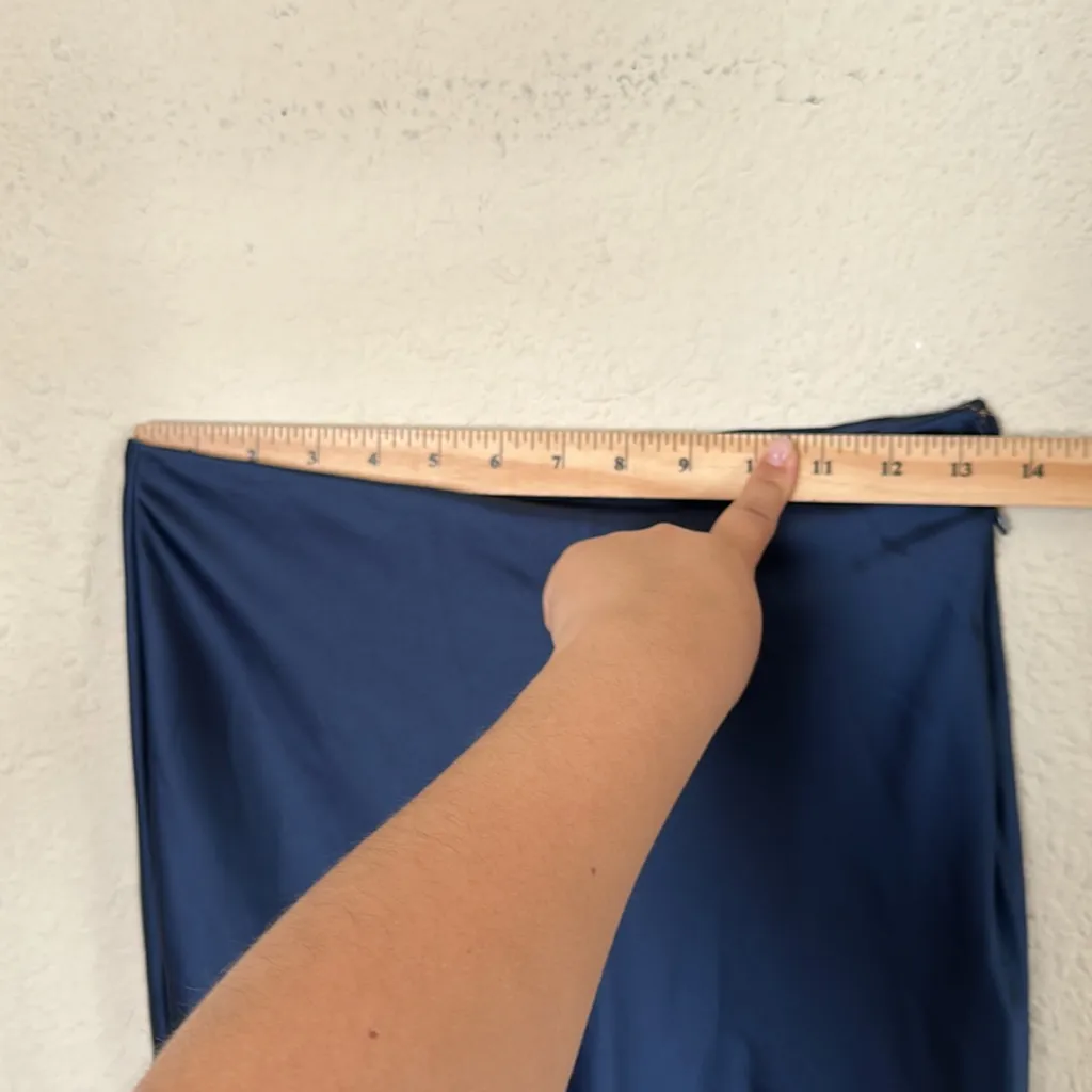 HOUSE OF CB 'Charlene' Navy Satin Bias Cut‎ Maxi Skirt NWOT Size XS - Image 5