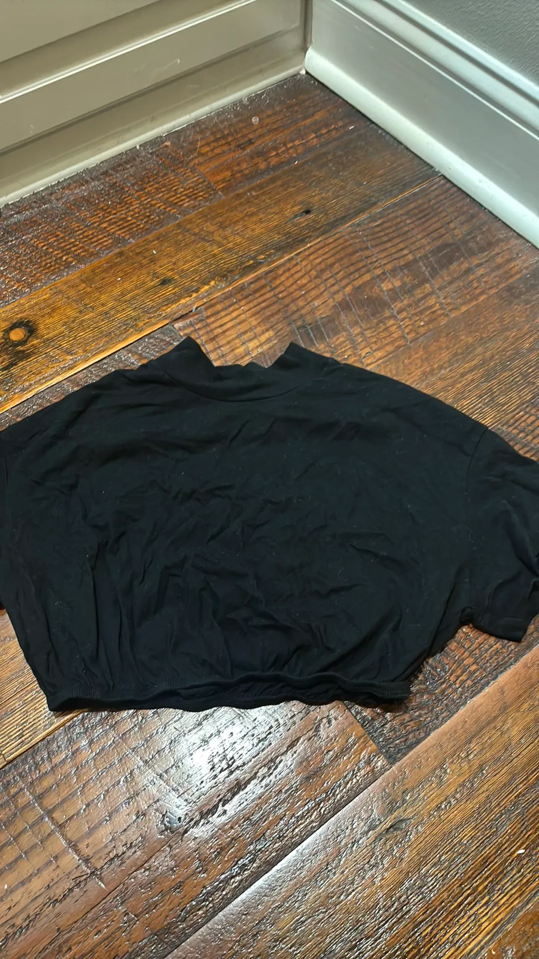 Black Crop Top - Image 3