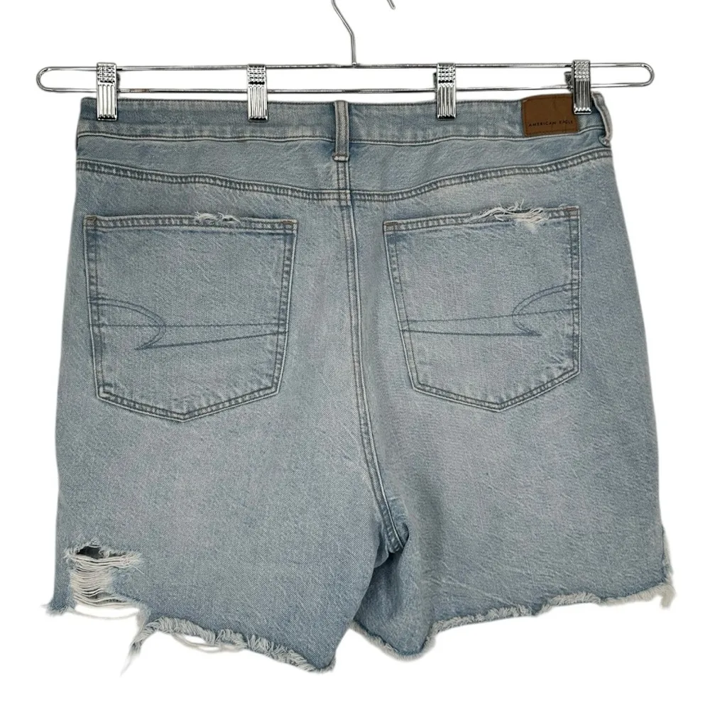 American Eagle Ripped Baggy Mom Denim Shorts sz 18 Ripped Distressed Light Wash - Image 8