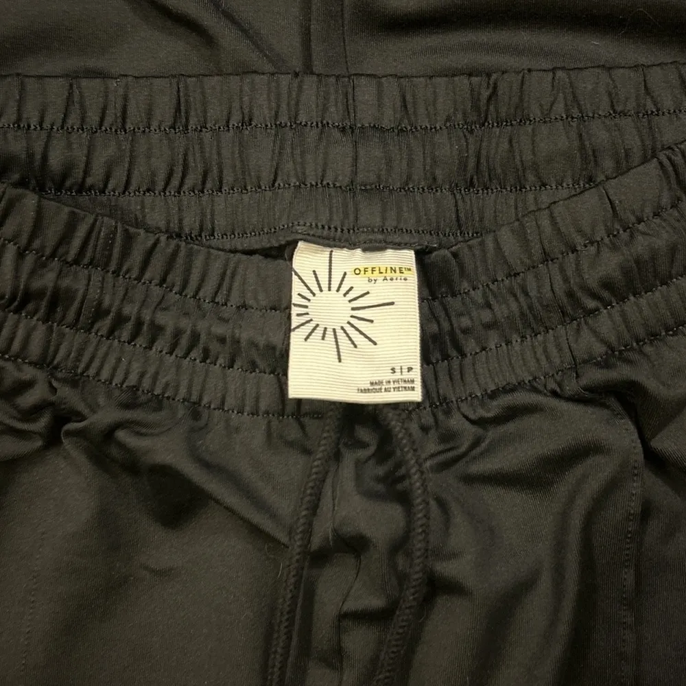 Aerie Offline Size Small black joggers - Image 2