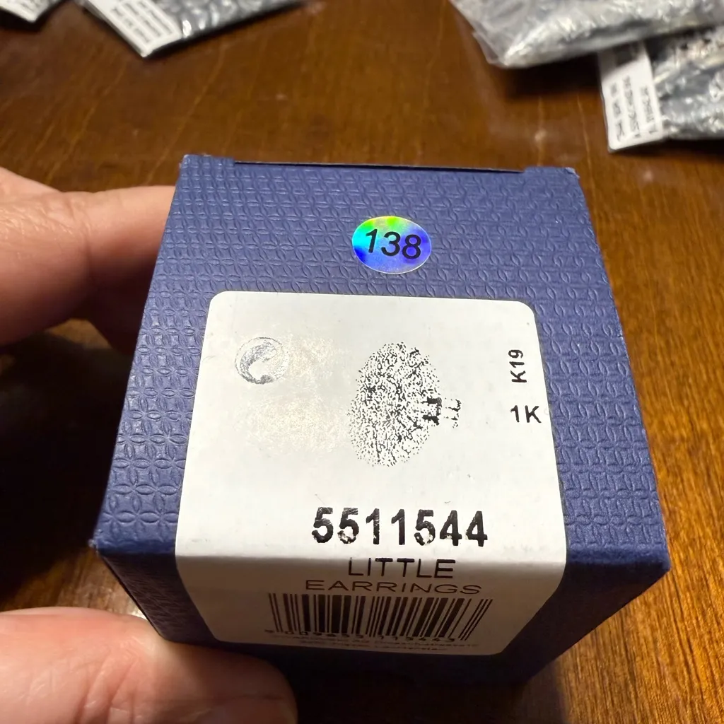 NEW Swarovski Idyllia ring Set (3) Mixed cuts Shell White Rhodium plated size 7 - Image 3