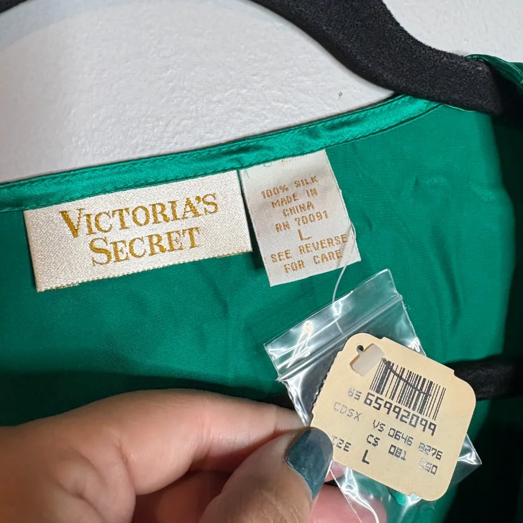 NWT Vintage Victoria's Secret Gold Label green silk night shirt Deadstock - Image 3