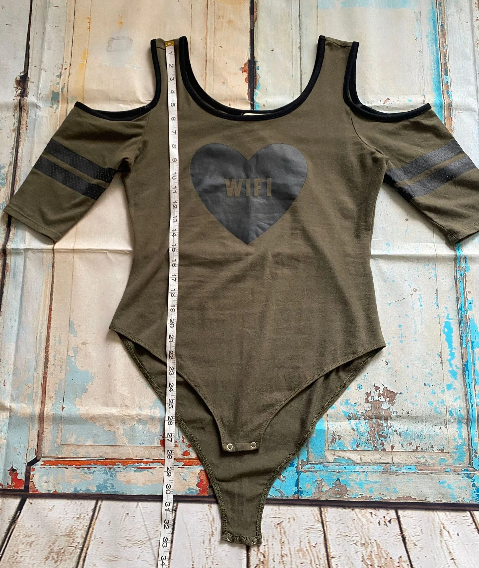 Cold Shoulder Green Bodysuit Sz XL - Image 9