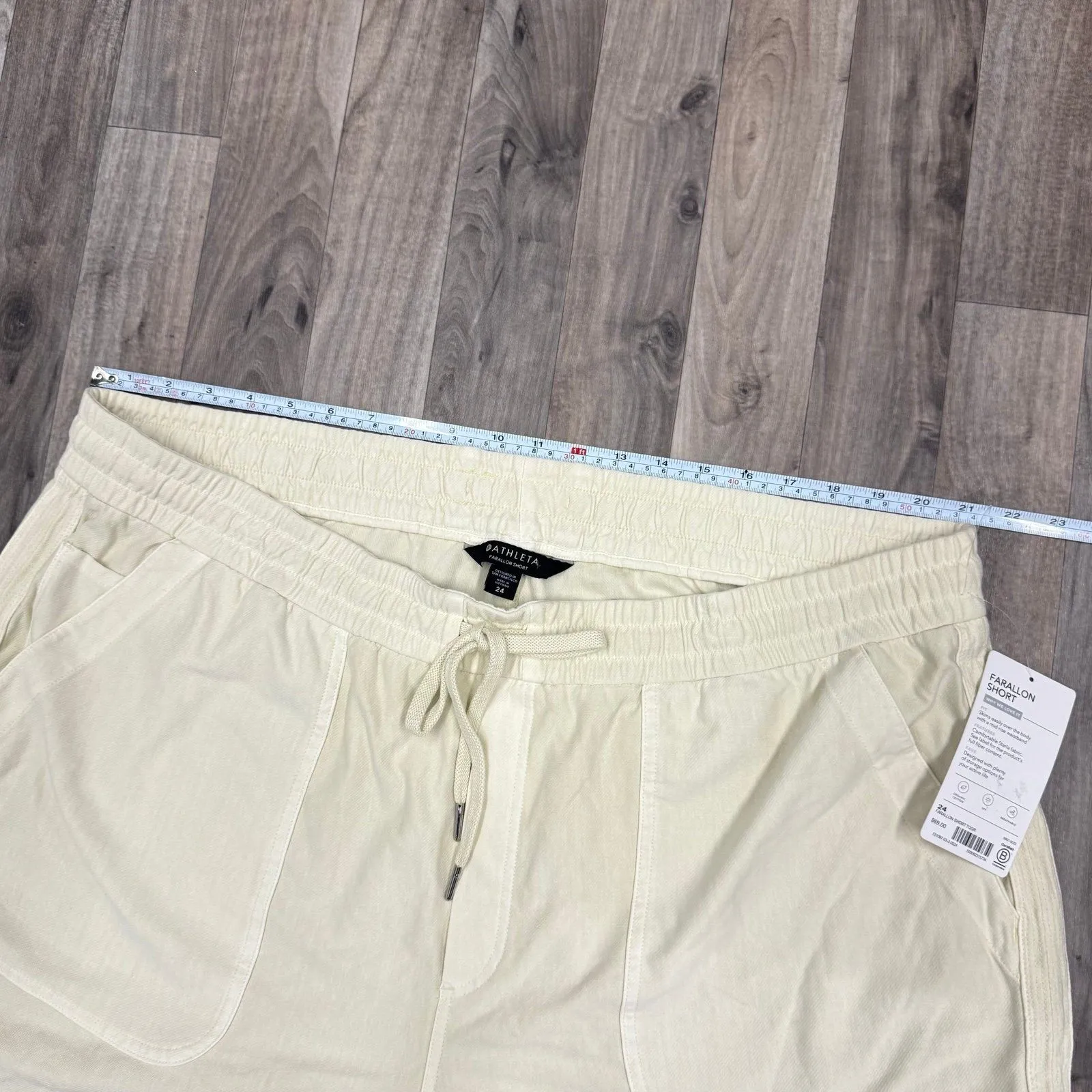 Athleta light butter yellow Farallon shorts - Image 6