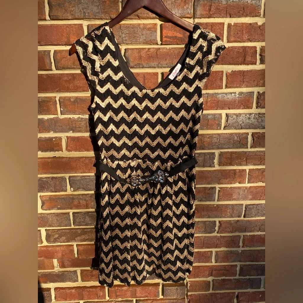 Candie's Black and Gold Vintage Zigzag Mini Dress fully lined with belt - Image 3