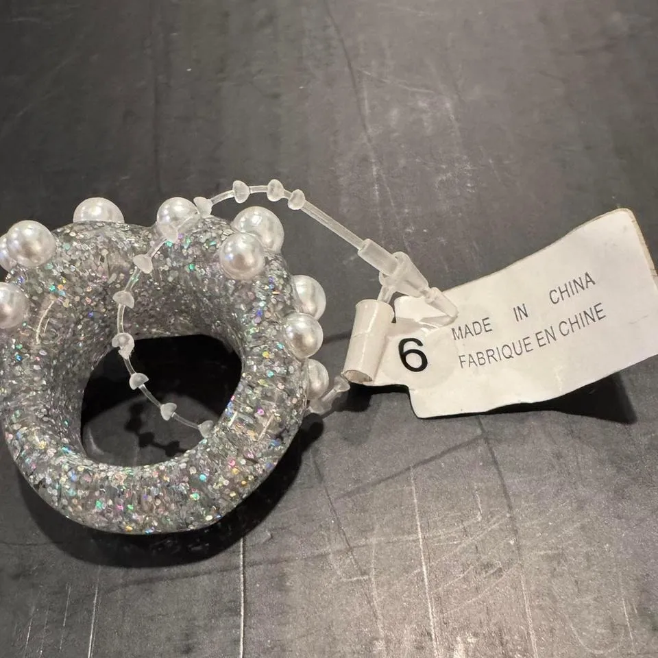 NWT‎ Urban Outfitters Ring Silver Glitter w/ Pearl like Stones Women Junior FUN! - Image 3