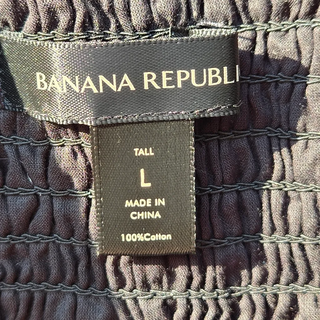 Banana Republic Eyelet Puff Sleeves Blouse, black, size Large - Image 2