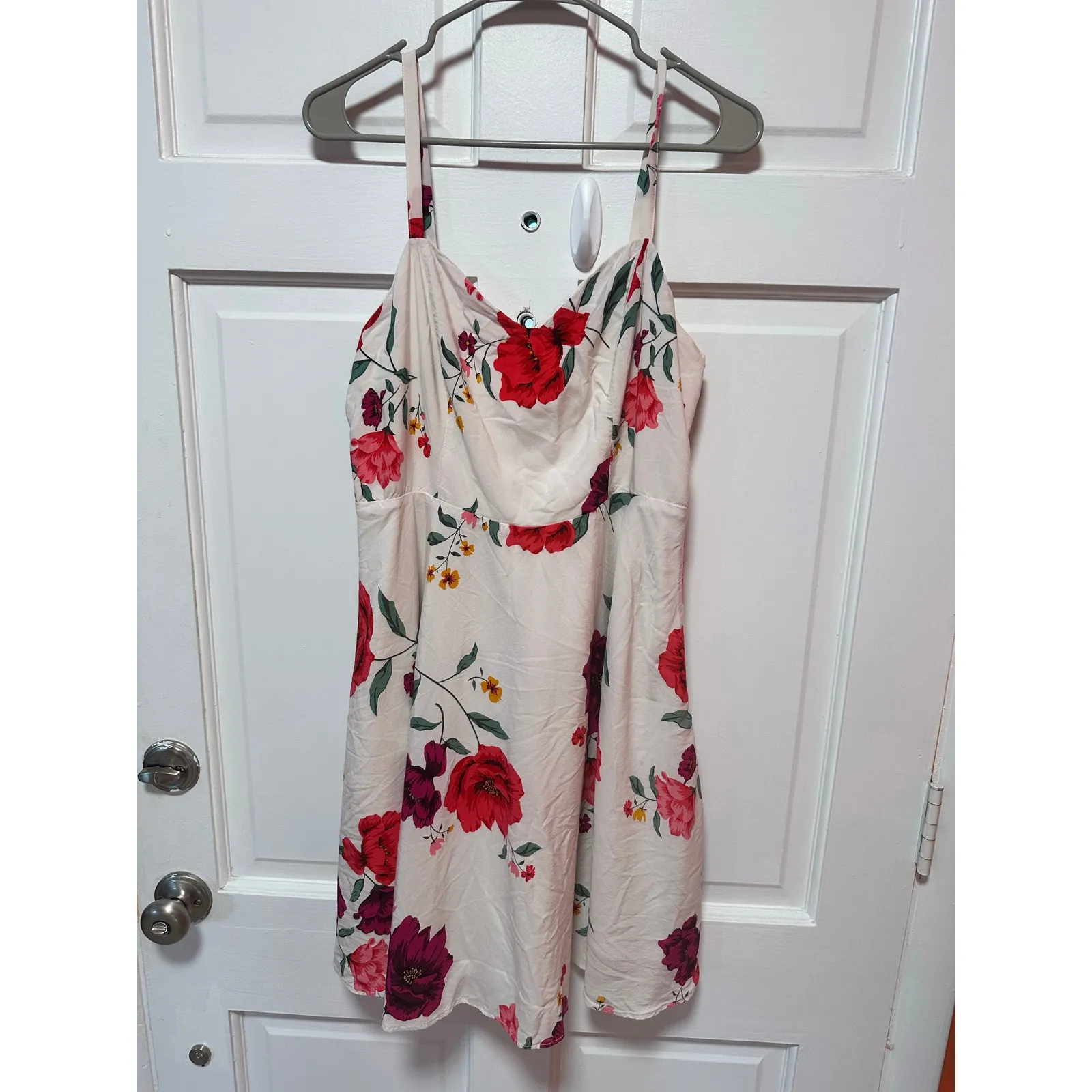 Old Navy Fit and Flare Cami Dress Floral Print Size Large - Image 3