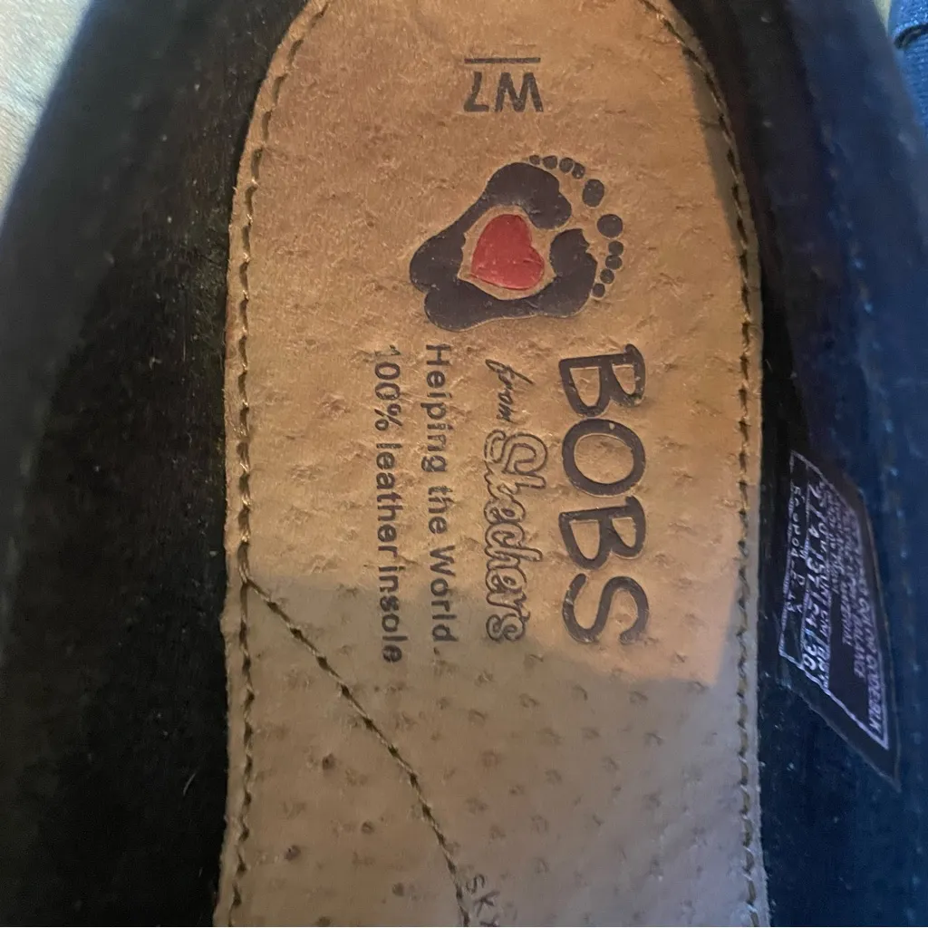 BOBS from Skechers black earth day Slip - Image 6
