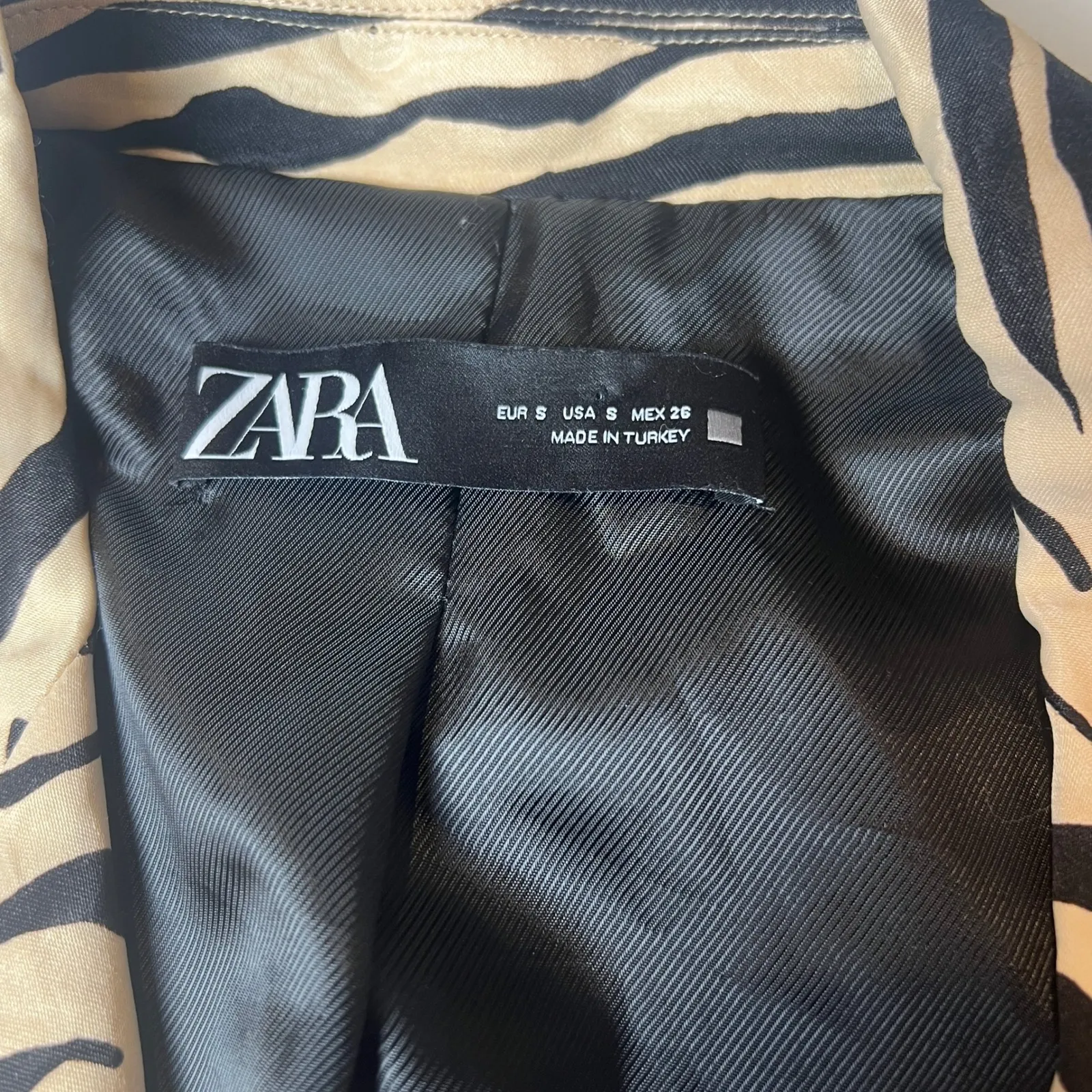 Zara Zebra Print Double Breasted Blazer Women's Small - Image 6