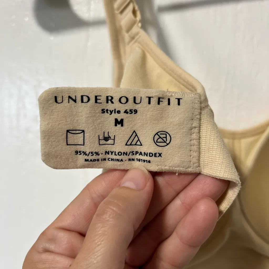 Underoutfit 459 the comfort shaping bra with adjustable straps in sand tan M Size M - Image 4