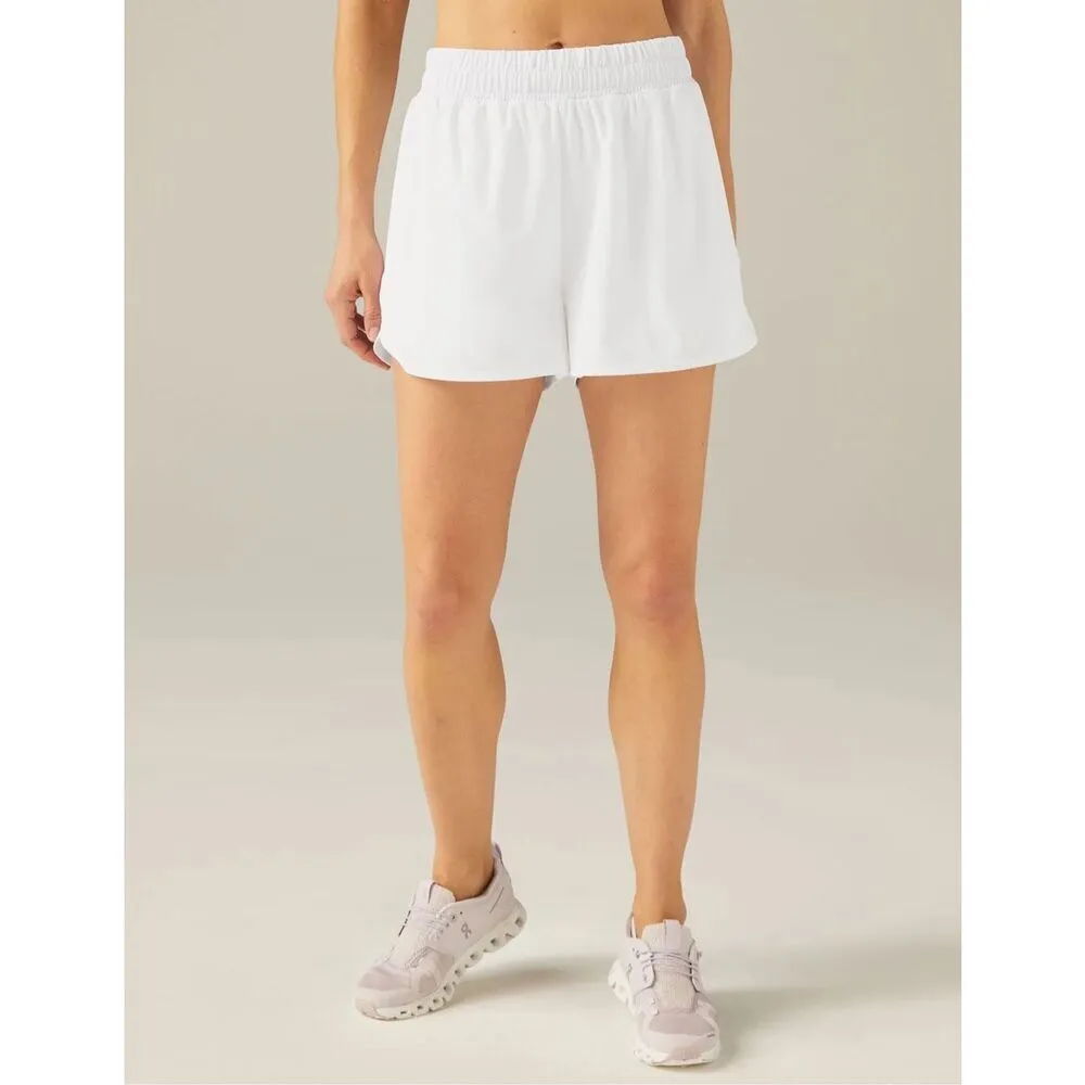 Beyond Yoga White Stride Lined Shorts Size S - Image 2