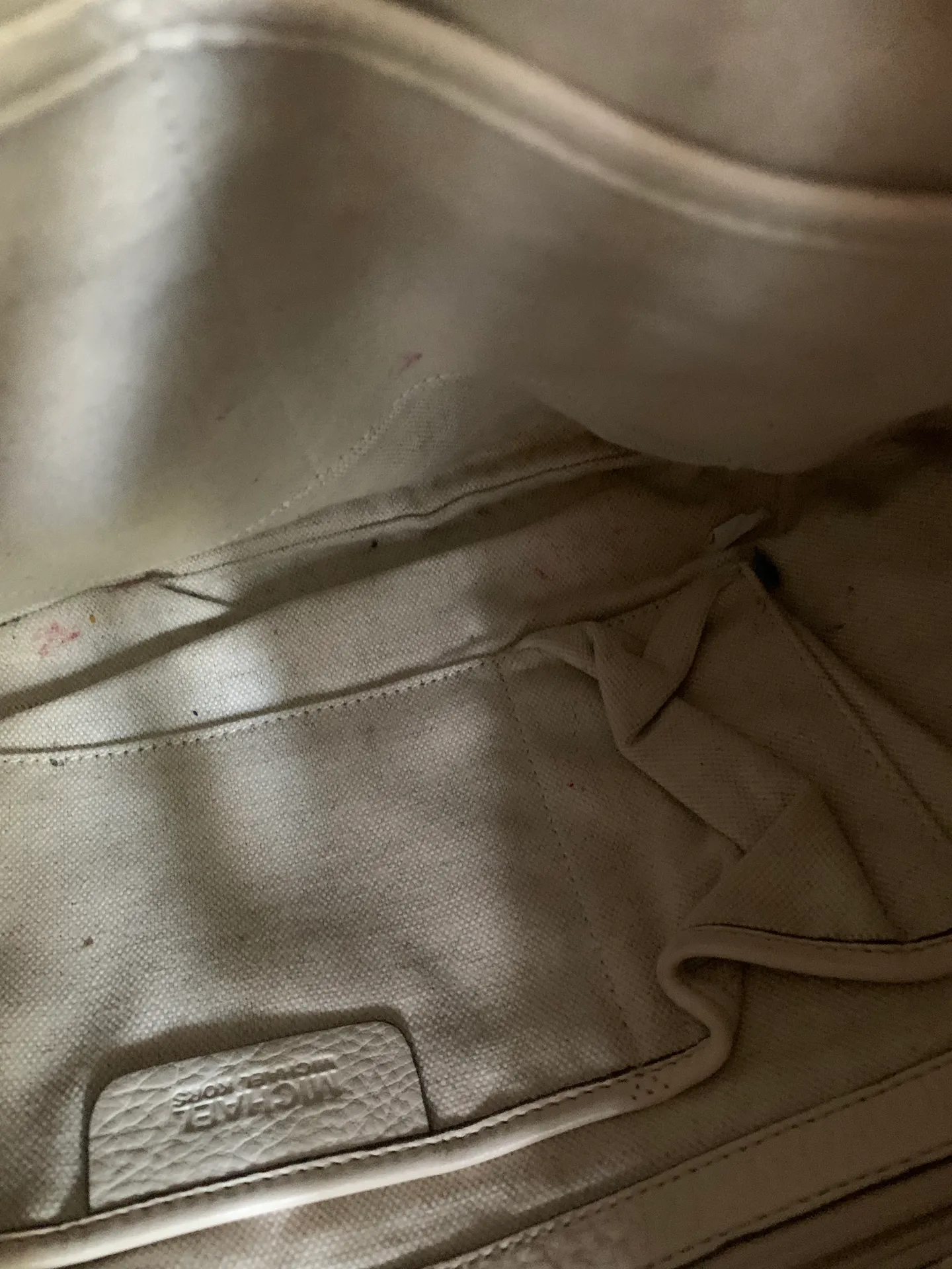 Micheal Kors White Bag  - Image 3