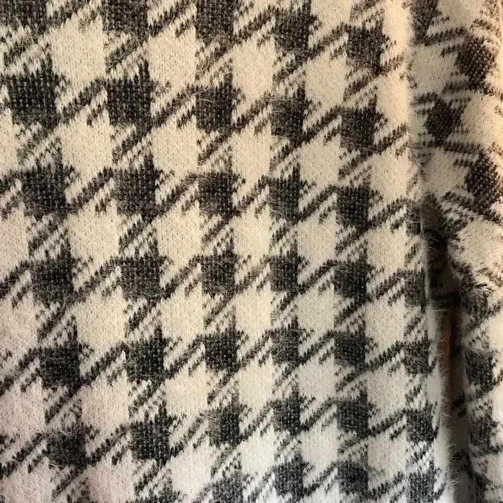 MELLODAY  Fuzzy Houndstooth Sweater - Image 5