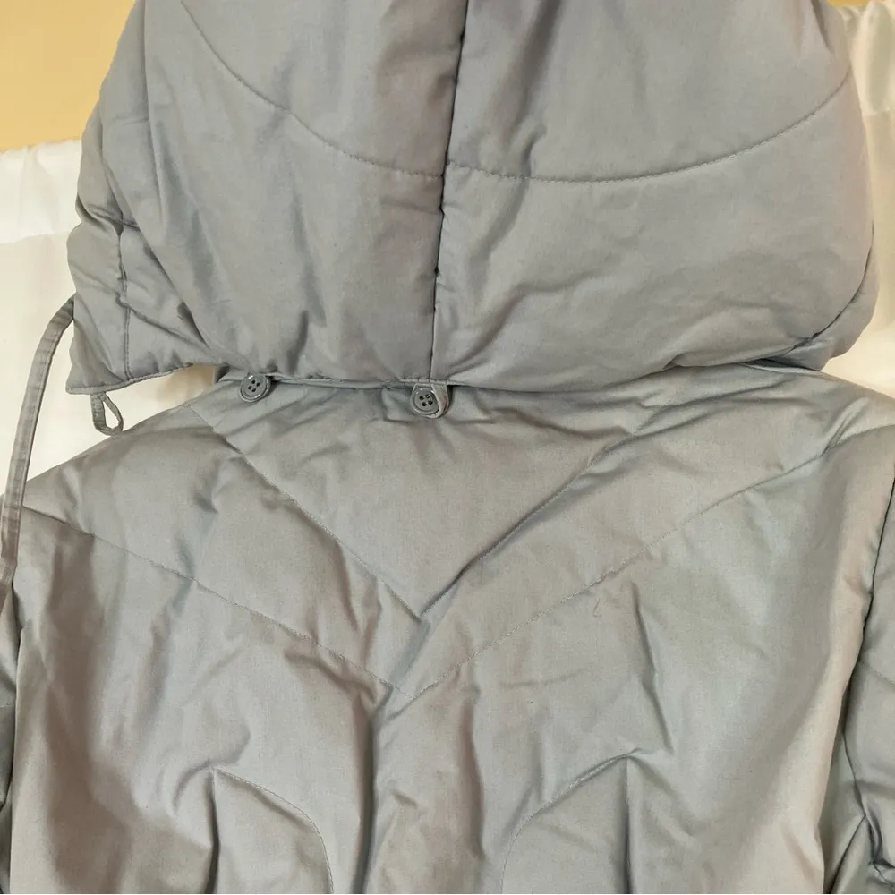 Saxton Hall | Vintage Down Feather Women's Light Gray Hooded Puffy Coat M Petite Size undefined - Image 10