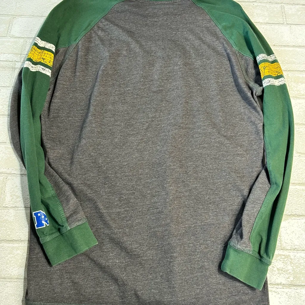 Team Apparel Green and Gray Long Sleeve Shirt Size L - Image 4