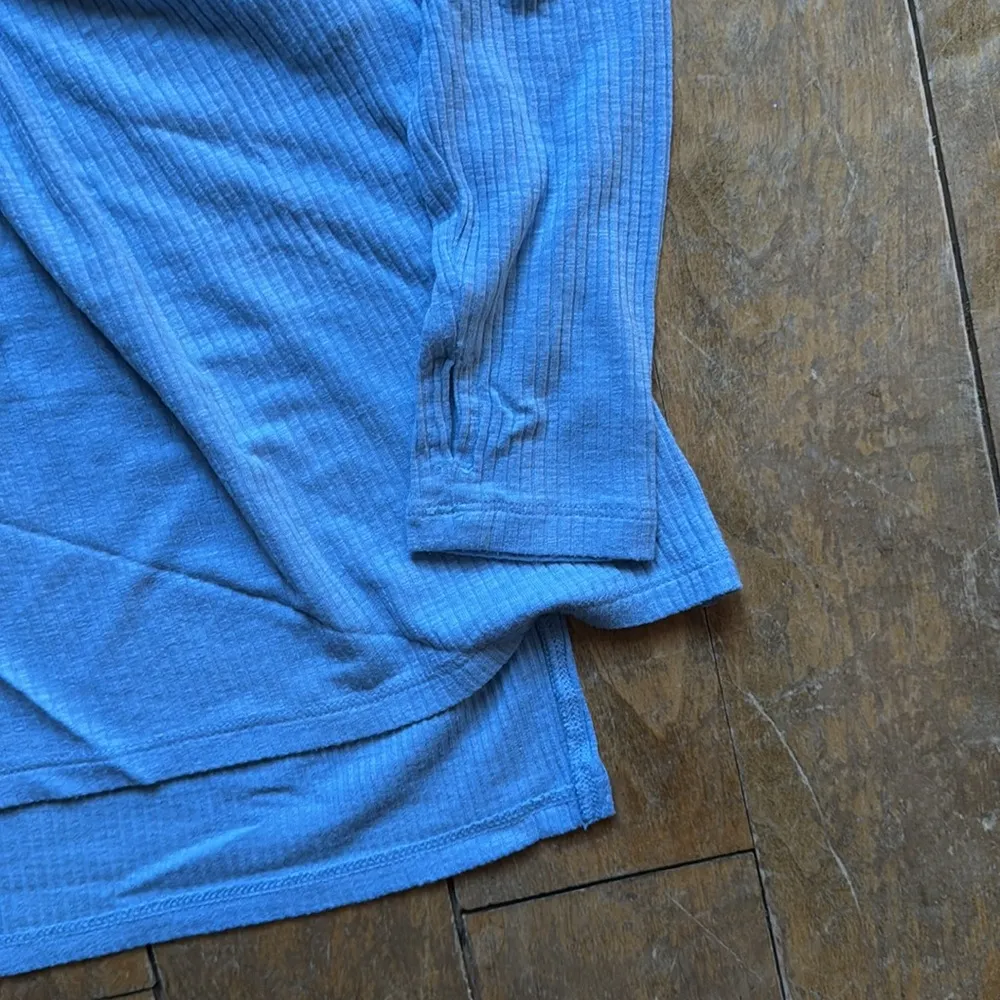 Aerie Baby Blue Henley Oversized Long Sleeve Tee Small - Image 6