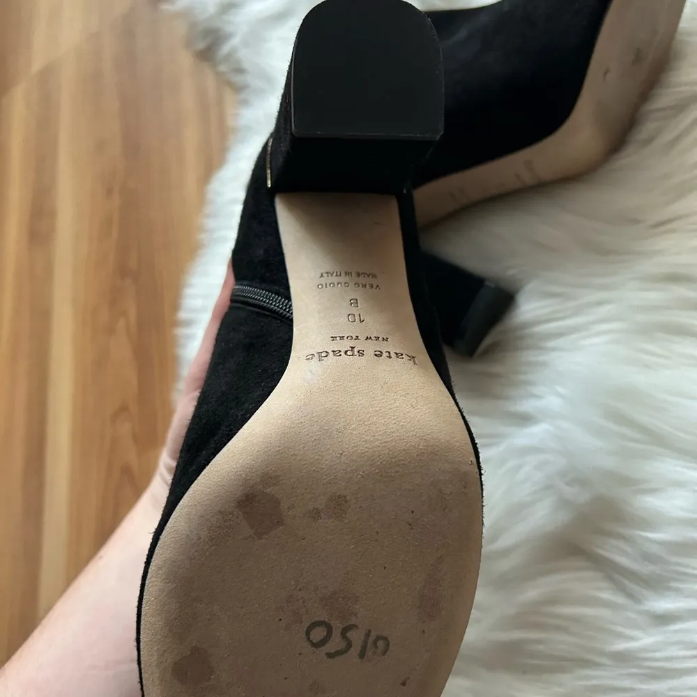 Kate Spade ☀️3/$25  Darota Boots Black gold 10 heeled suede - Image 5