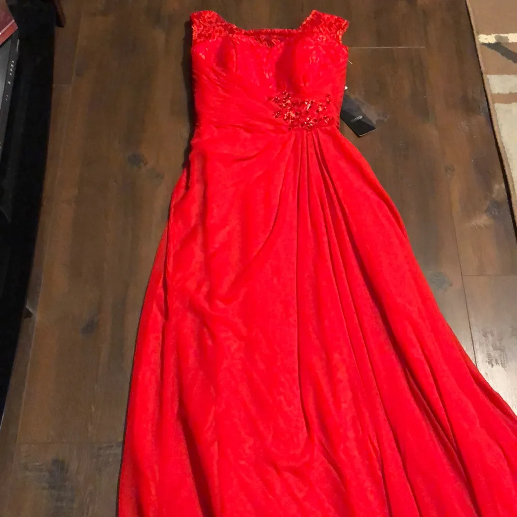 Beautiful red new dress. Long. Size XS - Image 3