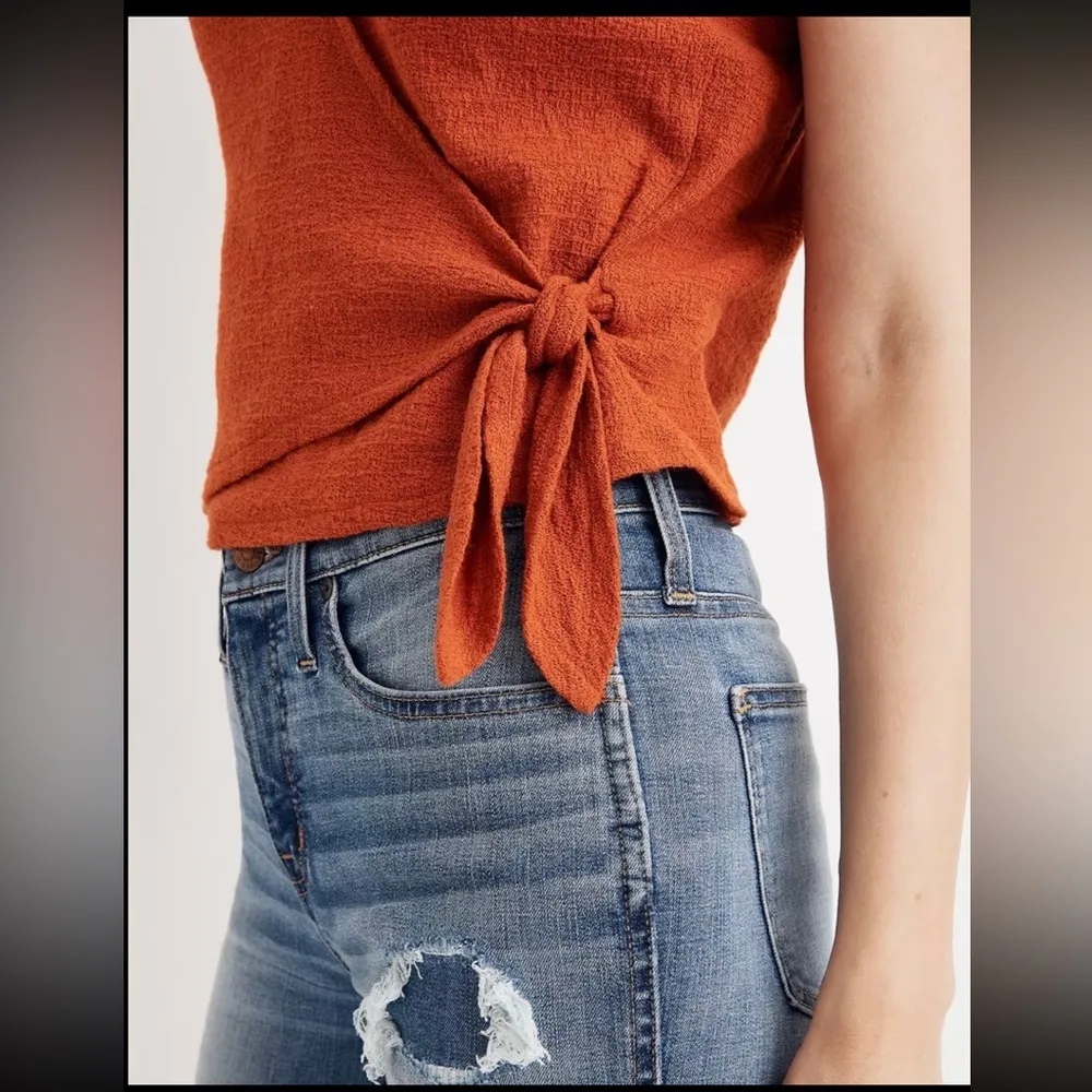 Madewell Pumpkin Texture & Thread Burnt Orange Tie Ballet Wrap Top sz Small EUC - Image 2