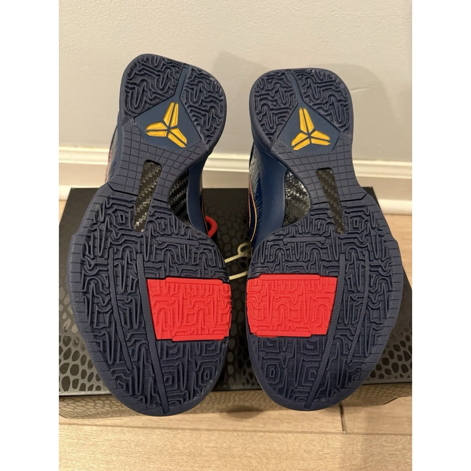 Caitlin Clark x Zoom Kobe 5 Protro IM3207-400 Indiana Fever Size 6.5 M/8 women’s - Image 3