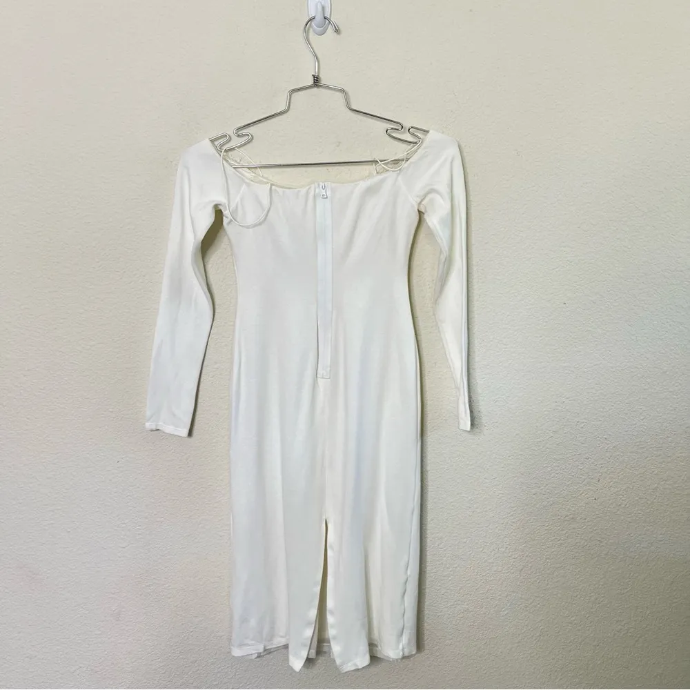 NWT Alice + Olivia Dorinda Off Shoulder Long Sleeve Knit Midi White Dress Size 0 - Image 7