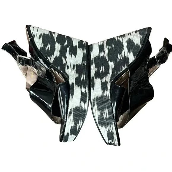 BCBG GENERATION BLACK PATENT‎ LEATHER WEDGE WOMEN'S SIZE 8 - Image 9