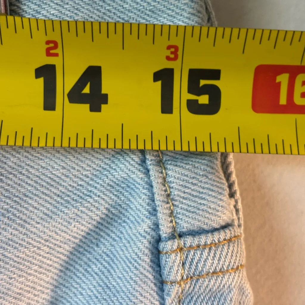 Levi’s 501 Button Fly Light-wash Cutoff Denim Shorts 27 Festival Jean Shorts - Image 6