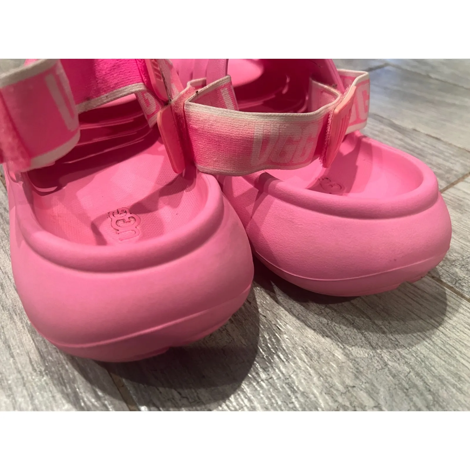 UGG Sport Yeah Sandals size 9 Pink Barbiecore Shoes Slide slingback Womens‎ - Image 9