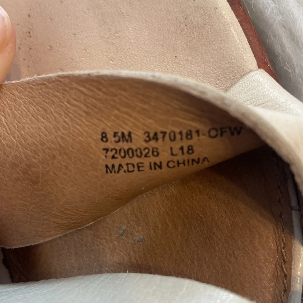 Frye Sandals Block Heel Ivory Leather  Strappy sandals size 8.5 M excellent - Image 10