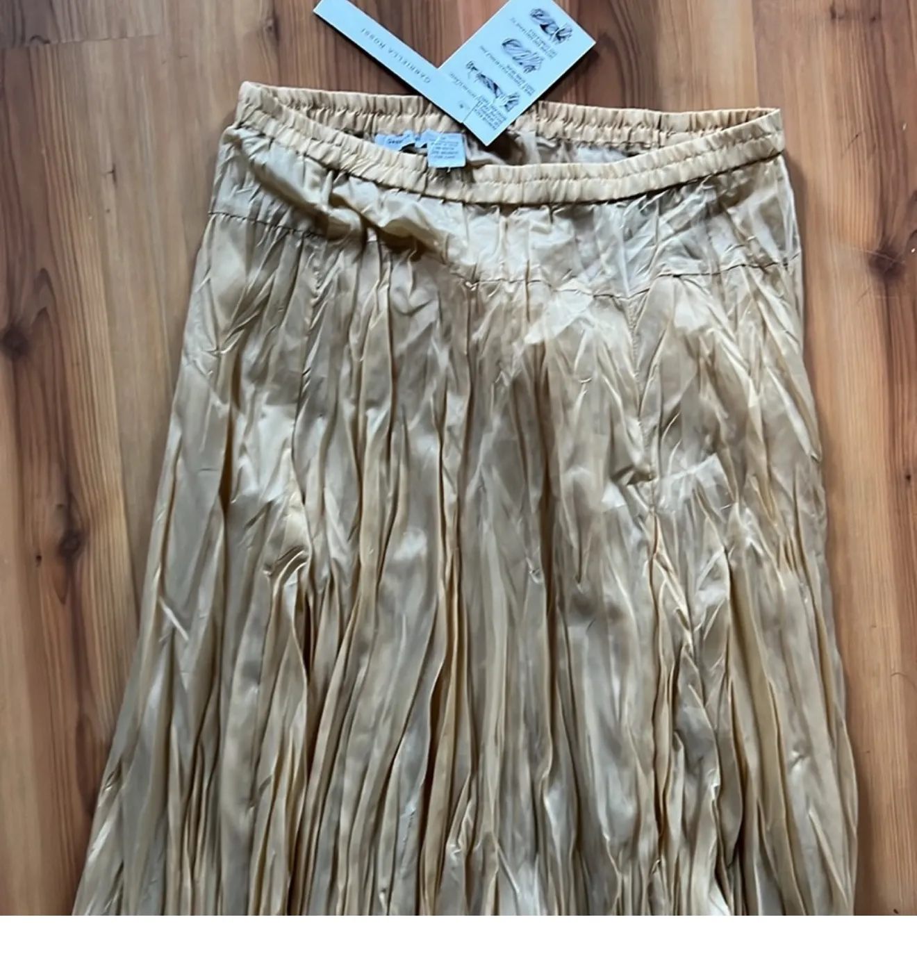 Skirt OR Dress Gold Size M - Image 2