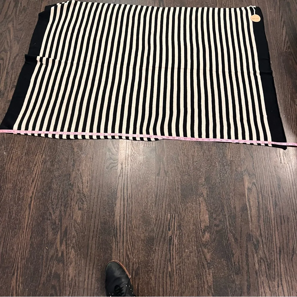 Jack + Lucy Black and Cream Striped Scarf Oversized NWT - Image 6