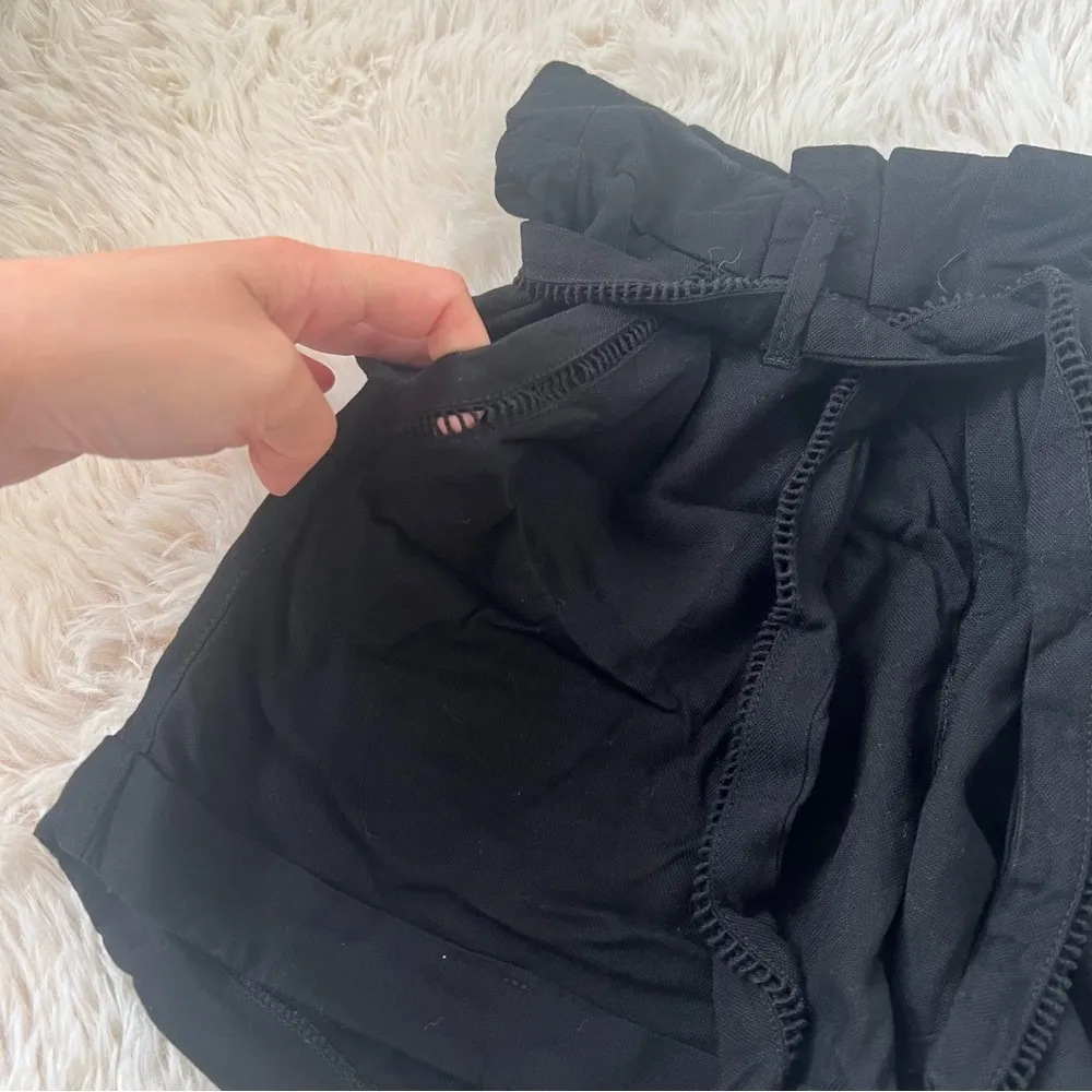 Jolt Black Pull On Soft Lightweight Belted Laser Cutout Shorts Size 1/25 EUC - Image 3