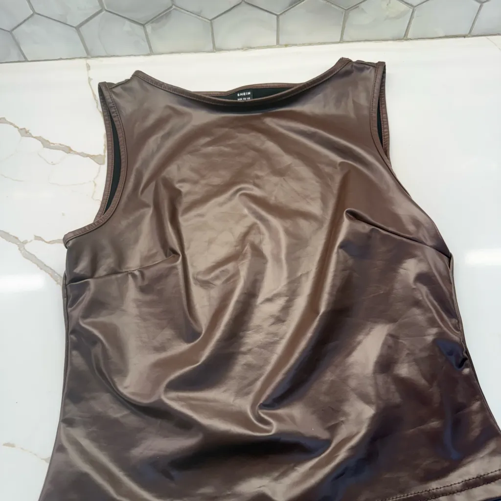 SHEIN Mocha Sleeveless Crop Top size M - Image 5