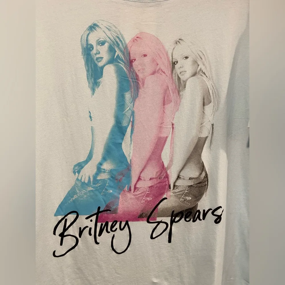 NWT Britney Spears Size L Light Blue Short Sleeve Cotton Tee Shirt Signature Y2K Size L - Image 3