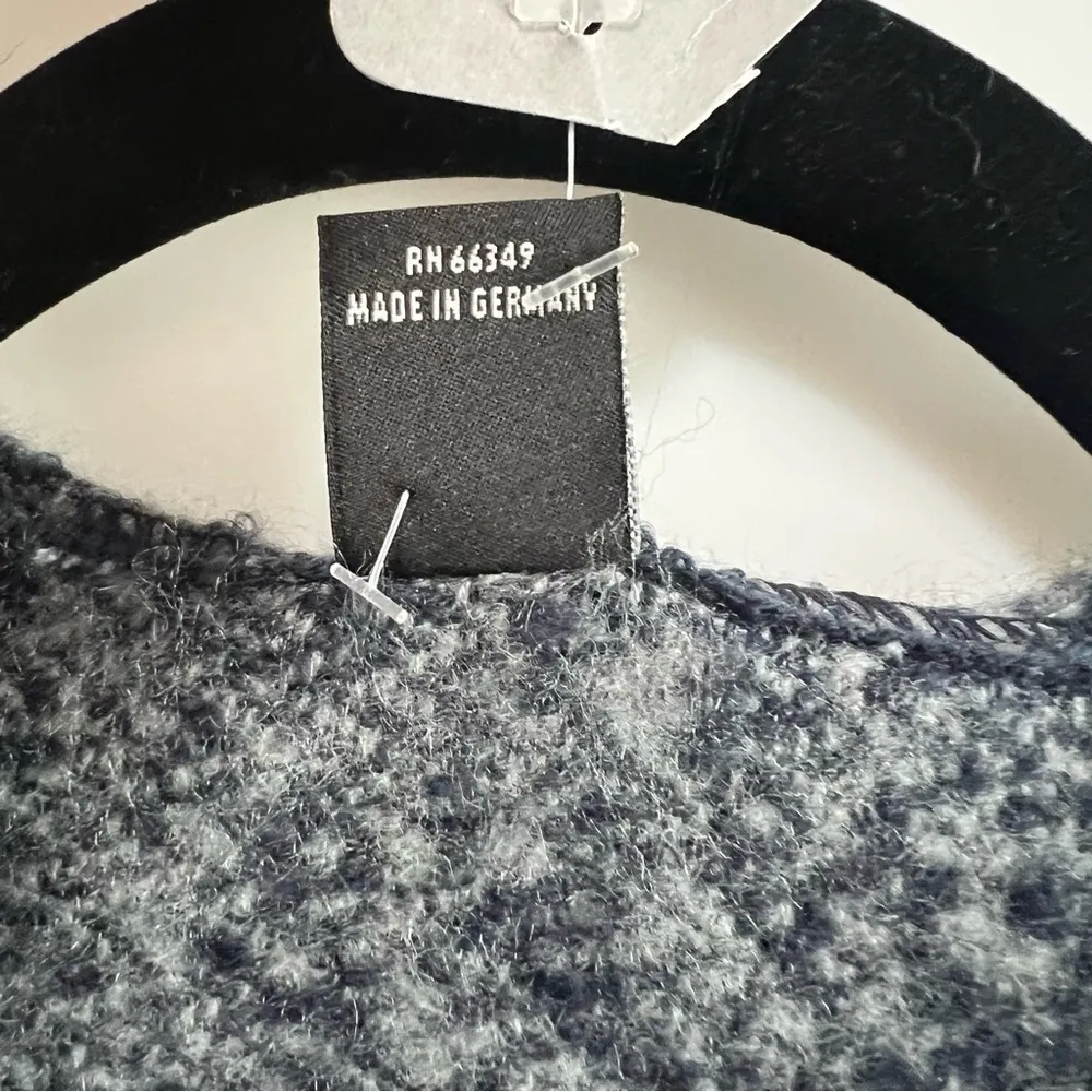 FRAAS WOVEN
ACRYLIC RUANA, New with Tags - Image 4